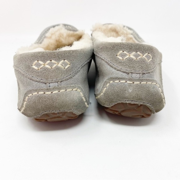 Ugg Ansley Slippers - Picture 5 of 9